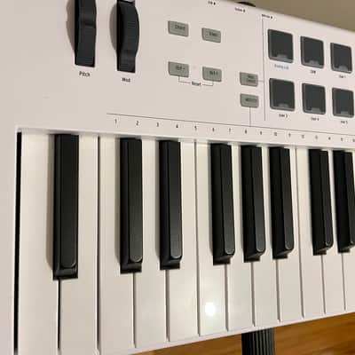 Arturia KeyLab Essential 88 MIDI Controller 2020 - Present - White image 2