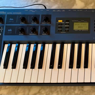 Yamaha CS1x Control Synthesizer 1996 - Blue