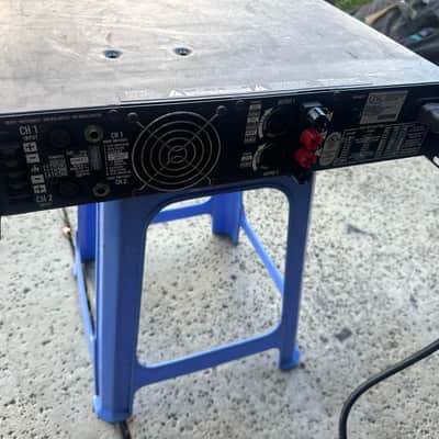 QSC RMX2450 2400-Watt Professional Power Amp 2000s - Black image 3
