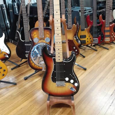 Fender Stratocaster with 3-Bolt Neck, Maple Fretboard -1976 - Sunburst image 1