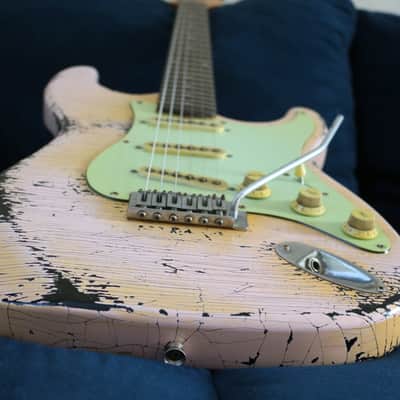 VTT-Relics Strat Style 2026 - Heavy Relic Pink/Black image 19