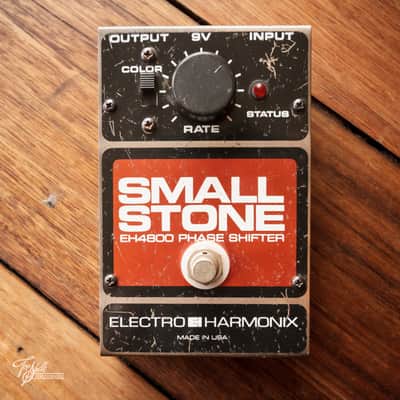 Electro-Harmonix Small Stone EH4800 Phase Shifter | Reverb