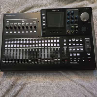 TASCAM DP-24SD 24-track Digital Portastudio 2015 - Present - Black image 2