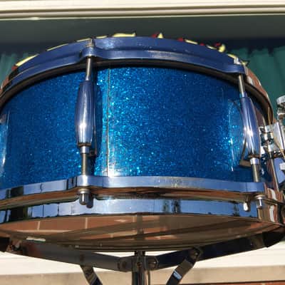 1959/60 Gretsch Round Badge Broadkaster Name-Band Drum Set - Blue Glass Glitter 22/13/16/5x14 Snare image 12