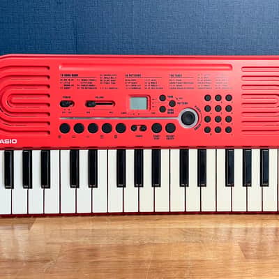 Casio UK-01 32-Key Mini Keyboard | SA-46