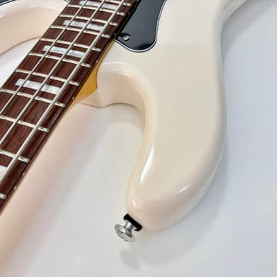 G&L LB-100 Tribute 2020 Olympic White image 12