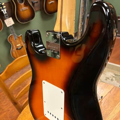 1994 Fender 40th Anniversary American Standard Stratocaster with Maple Fretboard Brown Sunburst image 15