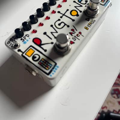 Zvex Ringtone 2000s - Hand Painted image 3