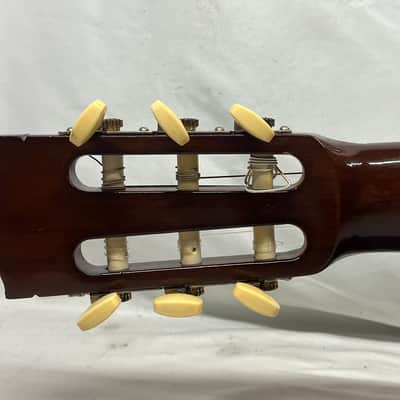 Yamaha C40 Classical Acoustic Guitar image 9