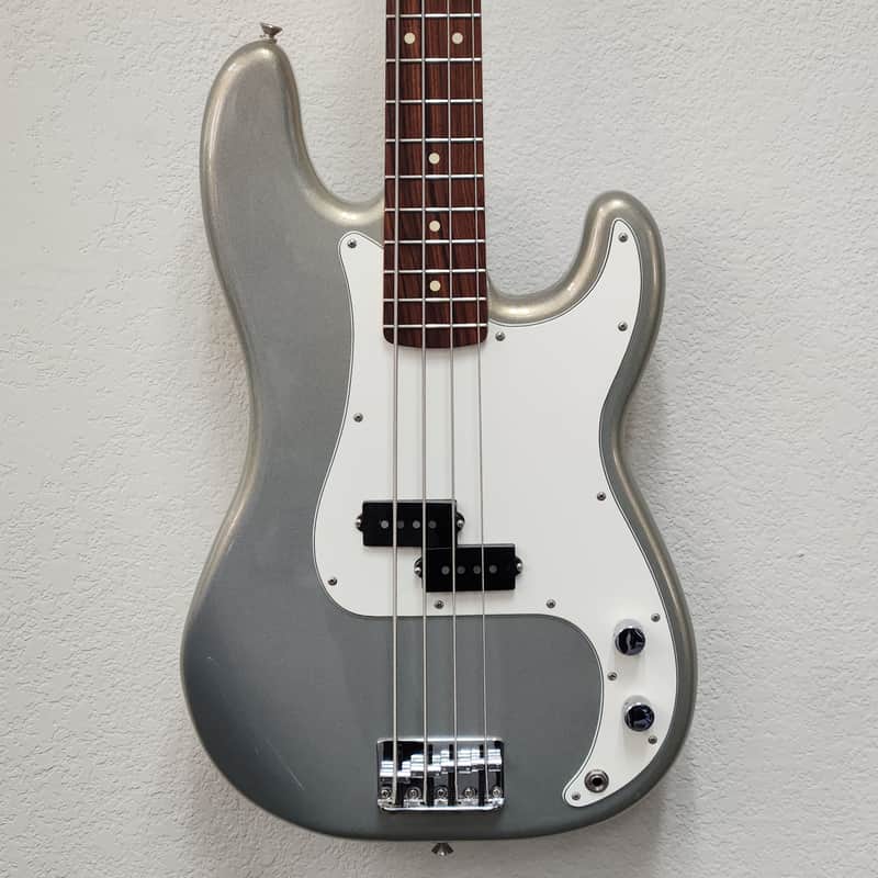 Fender Player Precision Bass with Pau Ferro Fretboard 2019 - 2024 - Silver image 1