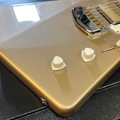 Ernie Ball Music Man St. Vincent Goldie Cashmere image 4