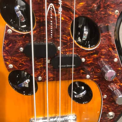 Traveler TB-4P Bass image 7
