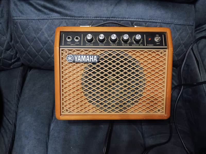 Yamaha G5 Late 70s early 80s - Stained wood image 1