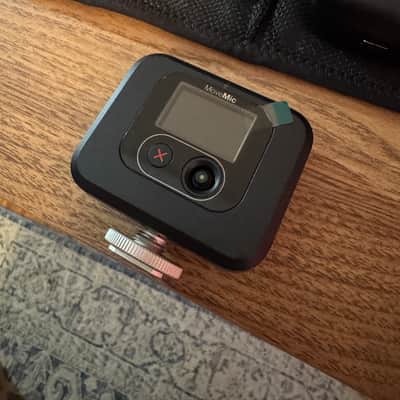Shure MoveMic Two Receiver Kit Clip-On Microphone and Receiver 2024 - Present - Black image 3
