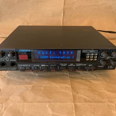 Zoom 9050 Advanced Instrument Effects Processor 90s VGC with p/s and Users Manual image 1