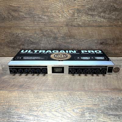 Revive Audio Modified: Behringer Ultragain Pro MIC2200 Vacuum Tube Mic Line Preamp Bild 2