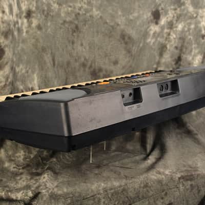 Yamaha PSR-270 Digital Piano Keyboard 61 Keys w Manual, power supply, Sustain Pedal & FAST Shipping image 7