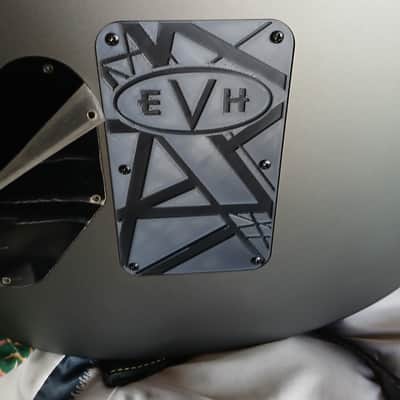 EVH Wolfgang USA with Ebony Fretboard, Floyd Rose, Black Hardware 2010s - Stealth Gray image 7