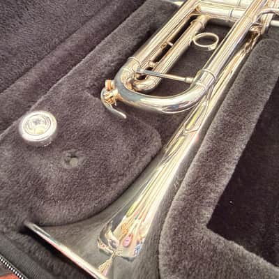 Yamaha YTR5335GII Silver Trumpet image 3