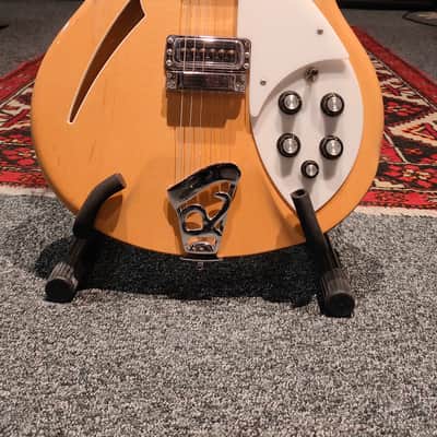 Rickenbacker 360 1990 - 2011 - Mapleglo image 2