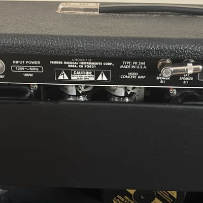 Fender Concert Amp 2-Channel 60-Watt 1x12" Guitar Combo 1996 silver face image 6