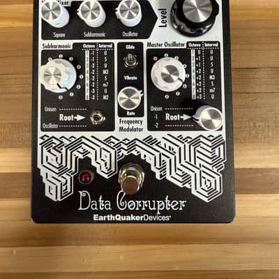 EarthQuaker Devices Data Corrupter Modulated Monophonic Harmonizing PLL image 1