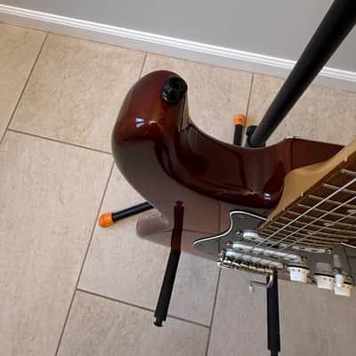 Fender Player Stratocaster with Pau Ferro Fretboard 2018 - Present - 3-Color Sunburst image 7