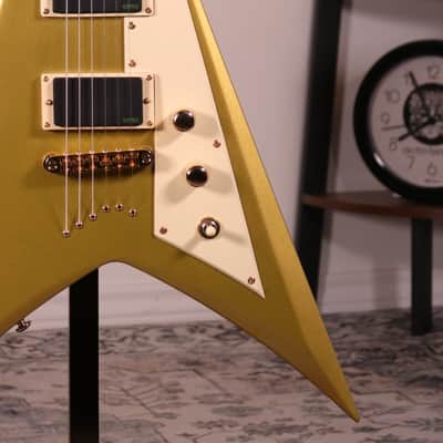 ESP LTD KH-V Kirk Hammett Signature - Macassar Ebony Fingerboard, Metallic Gold image 3