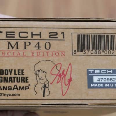 Autographed by Geddy!!!Tech 21 MP40 Limited Edition Geddy Lee Signature SansAmp Bass Drive image 10