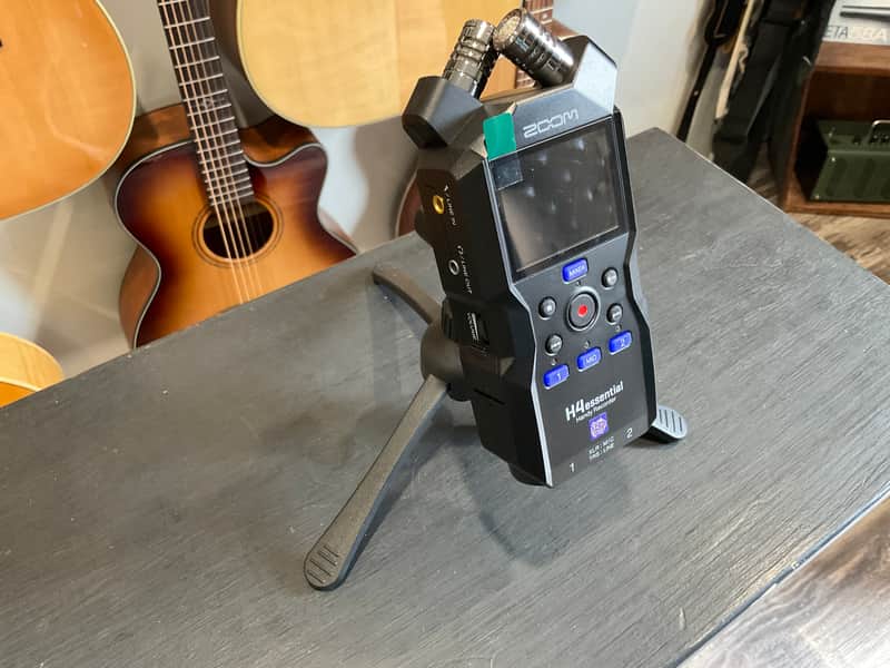 Zoom H4essential Recorder image 1
