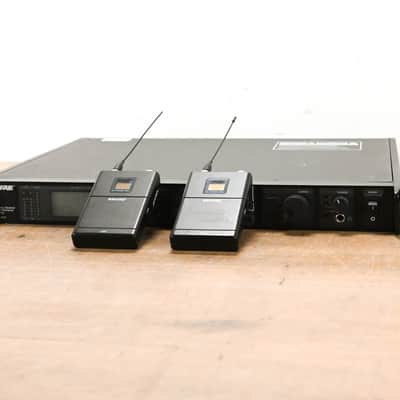 Shure UR4D Wireless Receiver w/ two UR1 Bodypack Transmitters - H4 Band CG0131Y
