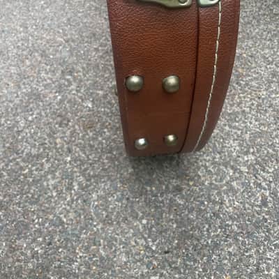 1980s Gibson SG case 1980s brown w pink lining image 3