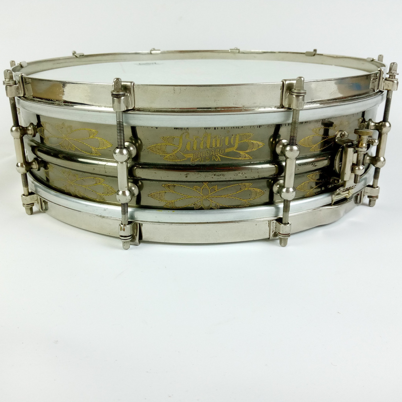 Ludwig 4x15"BLACK BEAUTY Snare Drum'26-8 Deluxe 12Leaf Engraved Nickel-Brass 20s — main photograph