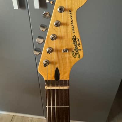 Immagine Squier Vintage Modified Surf Stratocaster Candy Apple Red - 3