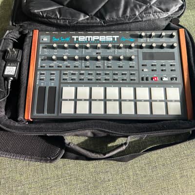 Dave Smith Instruments Tempest 6-Voice Drum Machine 2011 - 2018 - Black with Wood Sides