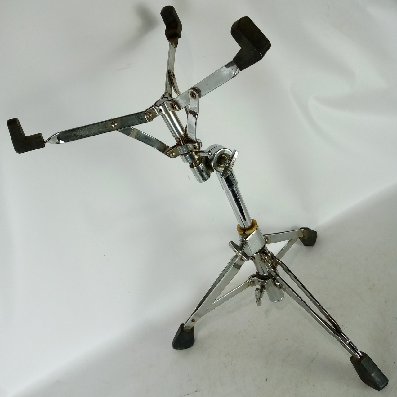 Ludwig Modular II Snare Drum Stand L2941 Chrome Vintage 80s Double-Braced Tripod — main photograph