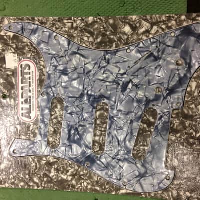 Allparts PG-0552-053 11-Hole 3-Ply Stratocaster Pickguard