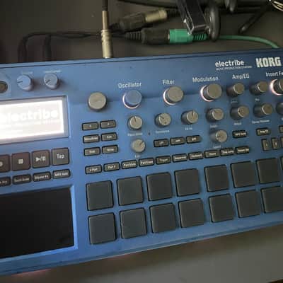 Korg Electribe 2（Blue）シンセサイザー／グルーブ・ボックス Korg Electribe - Metallic Blue | Sweetwater