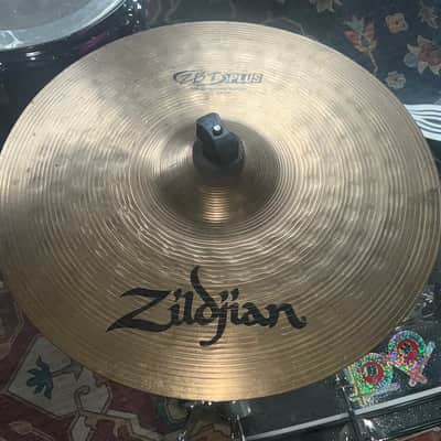 Zildjian 14” ZBT Plus Medium Hi-Hat Bottom image 1