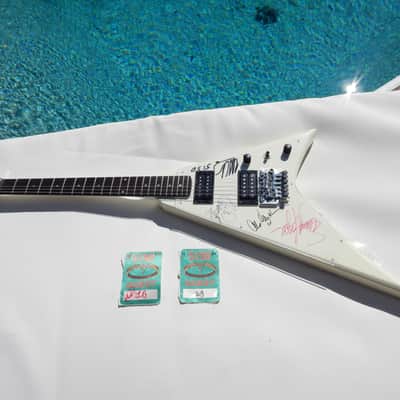 Kramer ST 400 Signed By Van Halen 1986 W/Back Stage Pass 5150 Tour image 12