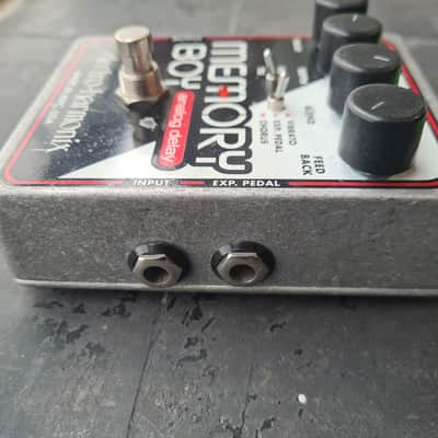 Electro-Harmonix MEMORY BOY Analog Delay / Chorus / Vibrato 2009 - Present - Black / White / Red image 4