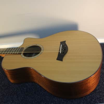 Taylor Baritone 8-String 2010 image 5