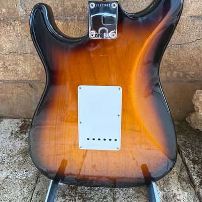 Fender 60th Anniversary 1954 Reissue Stratocaster 2014 - 2 color sunburst image 6