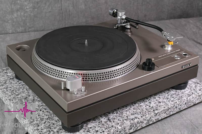 SONY PS-6750 Direct Drive Turntable Record Player in Very Good Condition