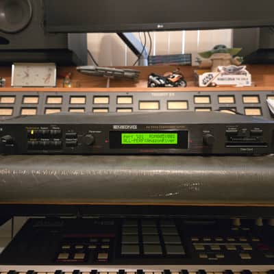 Ensoniq MR Rack 64-Voice Expandable Rackmount Synthesizer with Urban Dance Project card Installed