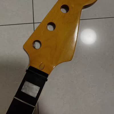 Maple Bass Neck with Rosewood Fretboard - 20Fret image 1