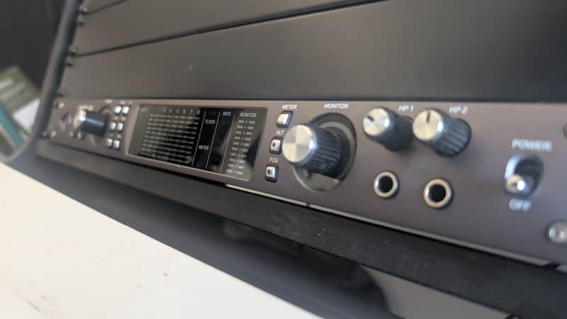Universal Audio Apollo x6 Thunderbolt 3 Audio Interface - Gray image 1