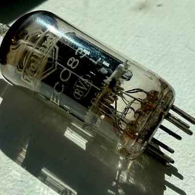 VINTAGE 1962 MULLARD ECC83 / 12AX7  - BLACKBURN FACTORY - MADE IN THE UK - BRITISH VALVE ASSOC STAMP - VERY GOOD CONDITION image 8