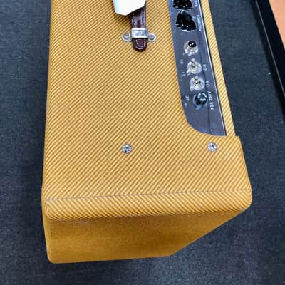 Fender ‘57 Twin Amp 2 Channel 40 Watt 2x12 Combo Made In USA - Pre Owned image 7
