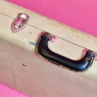 Vintage 1963 Fender Jazzmaster / Jaguar Hard Case - White Tolex - Rare Custom Color Case!  Pre-CBS Strat image 14